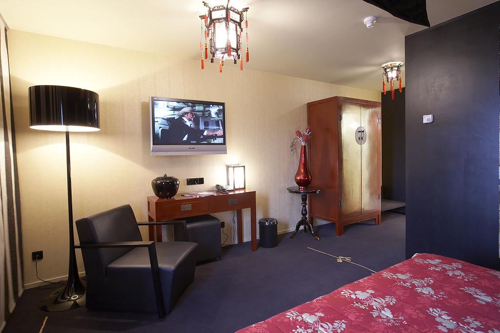 Hotel Heer Hugo เฮียร์ฮูโควาร์ด ภายนอก รูปภาพ