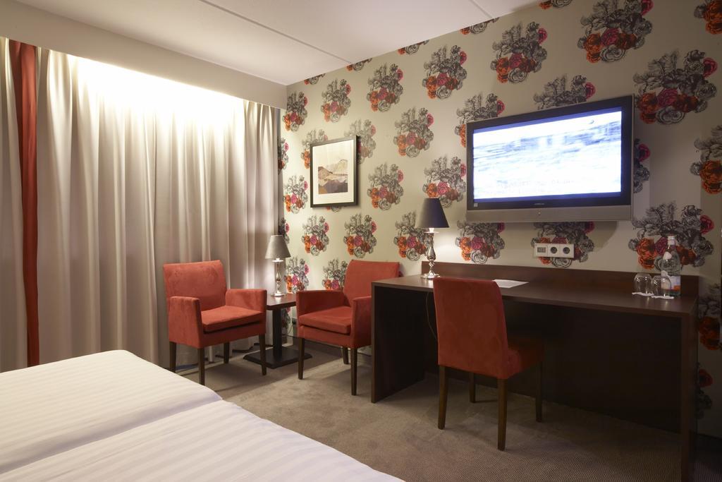 Hotel Heer Hugo เฮียร์ฮูโควาร์ด ภายนอก รูปภาพ